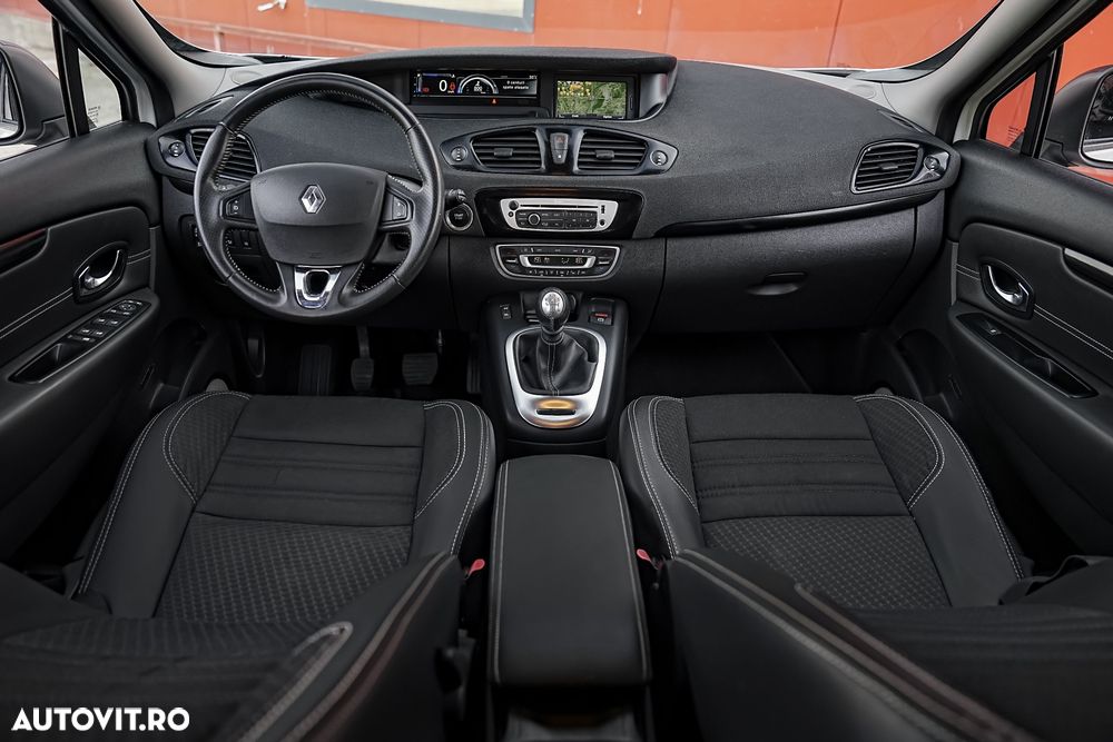 Renault Scenic ENERGY TCe 115 Bose Edition - 12