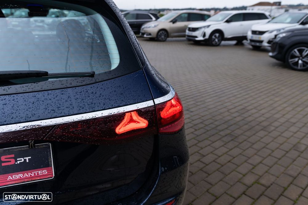 Mercedes-Benz E 300 - 11