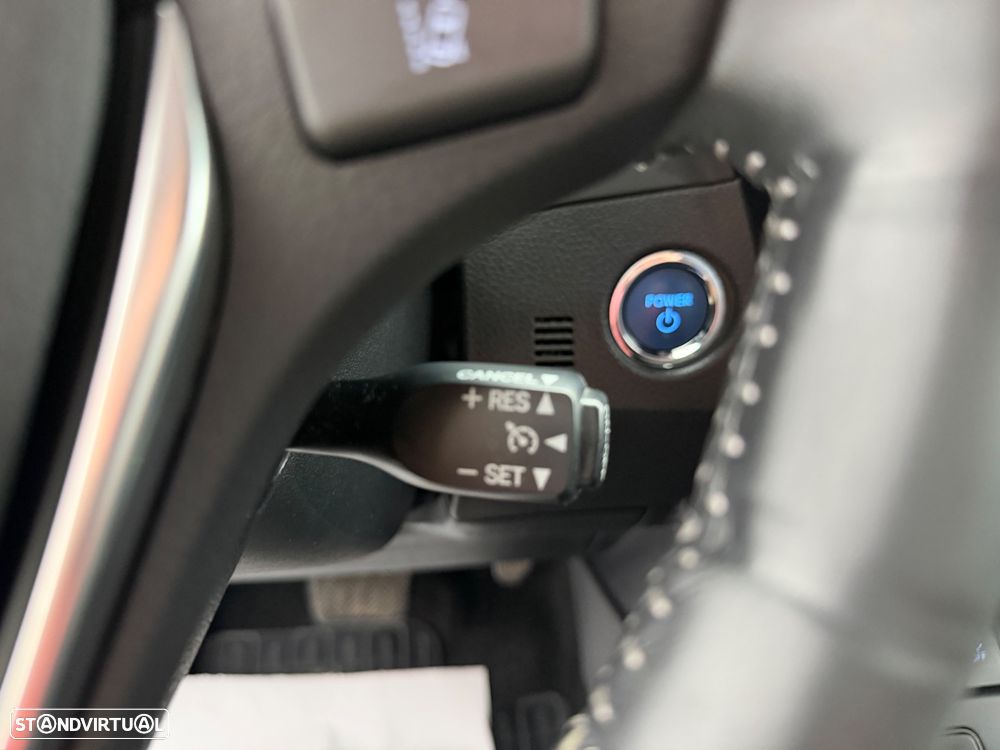 Toyota Auris 1.8 HSD Comfort - 25