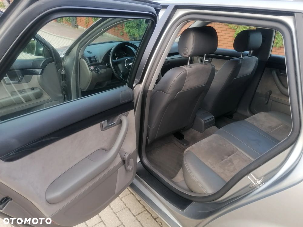 Audi A4 Avant - 13