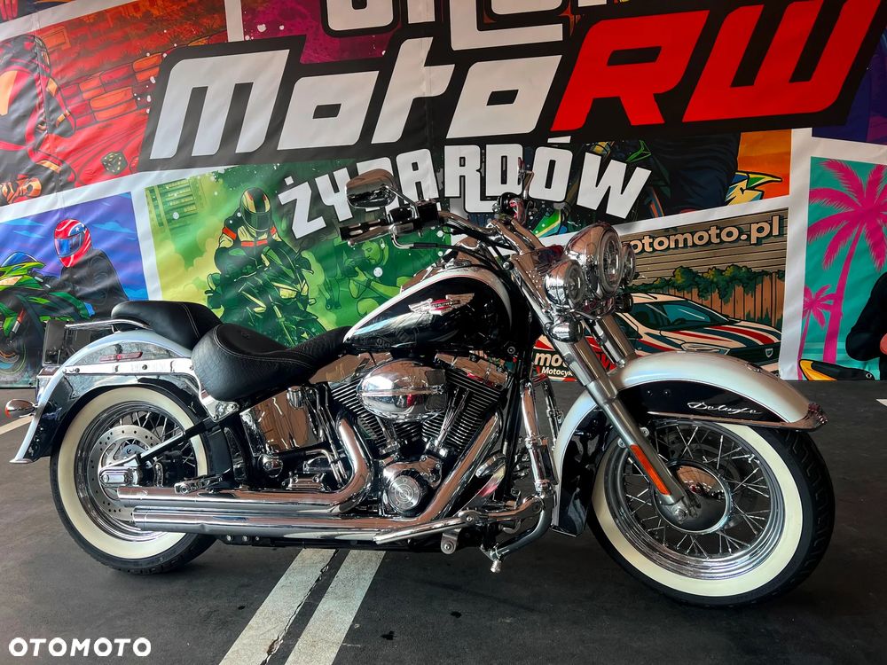 Harley-Davidson Softail Deluxe - 23