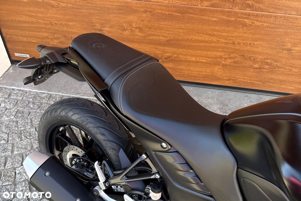 Yamaha MT - 11
