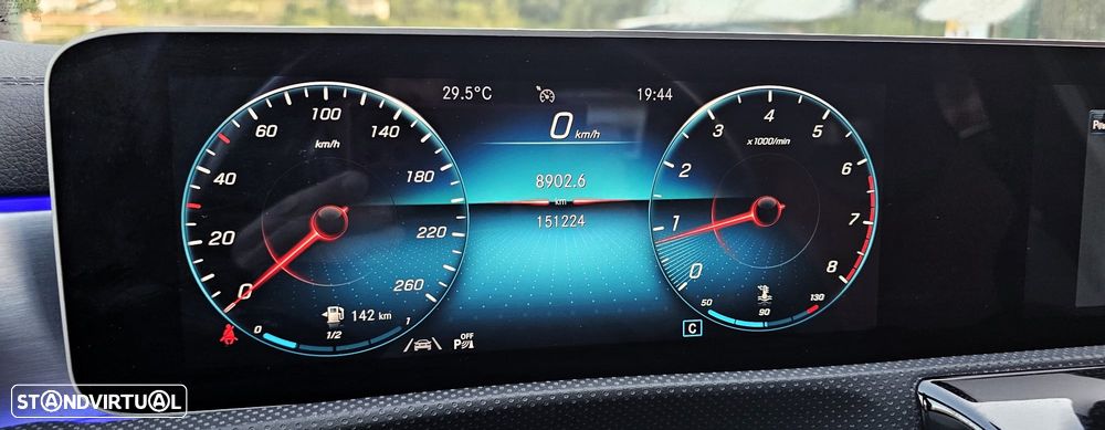 Mercedes-Benz A 180 AMG Line - 12
