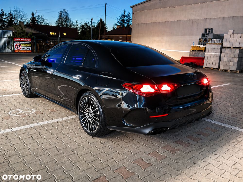 Mercedes-Benz Klasa E 300de 4Matic 9G-TRONIC AMG Line NIGHT Edition - 7