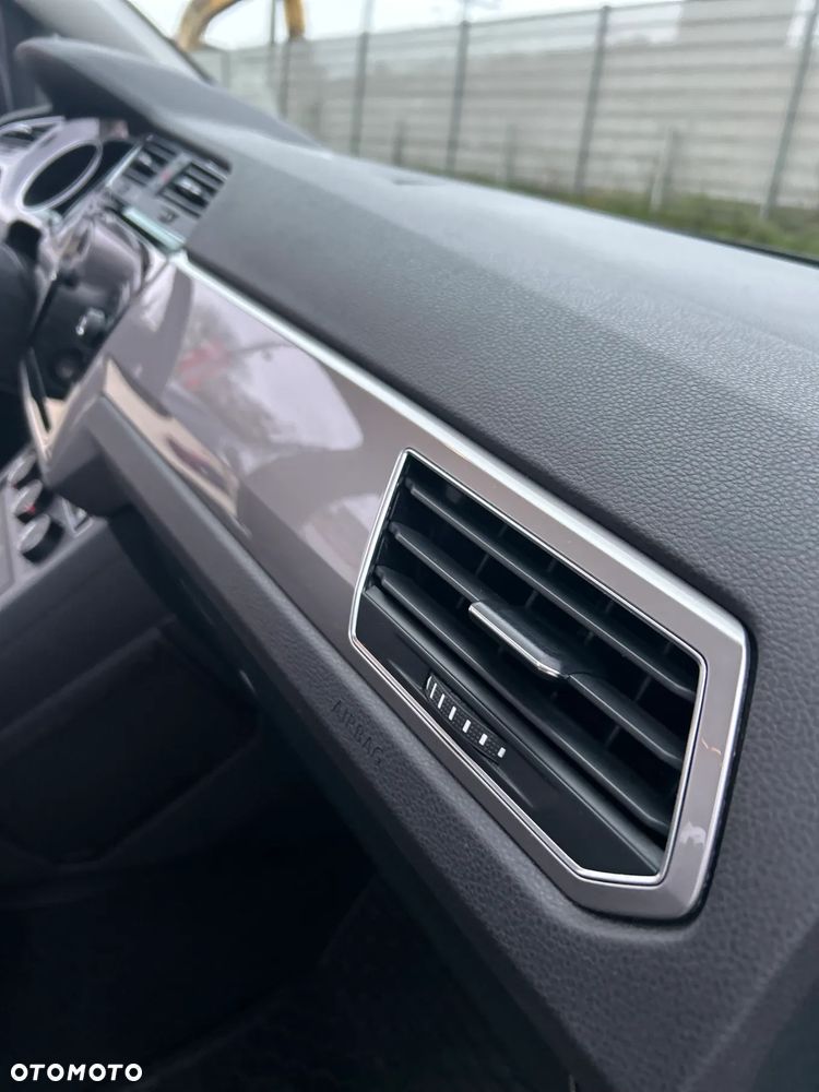 Volkswagen Touran 1.5 TSI EVO Trendline - 20