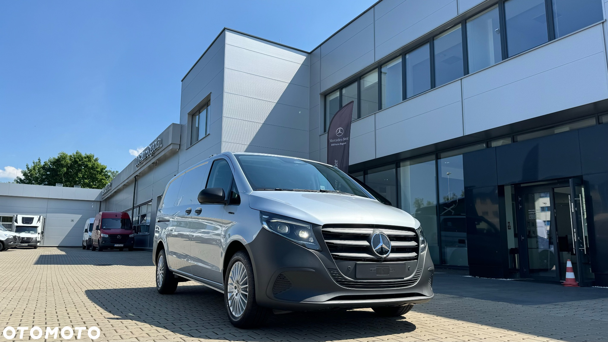 Mercedes-Benz Vito 112e eVito Furgon długi - 5