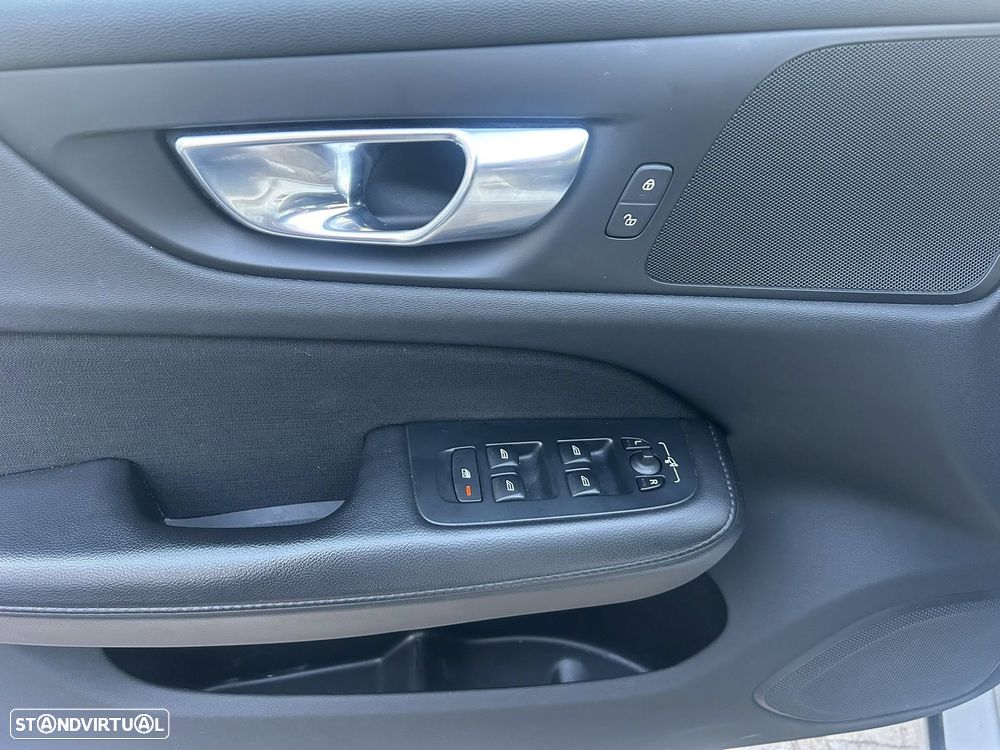 Volvo V60 2.0 T6 AWD TE Inscription Expression - 22