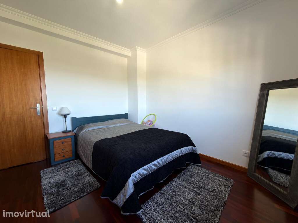 Moradia M4 com garagem em zona dos Carvalhais - Grande imagem: 5/10