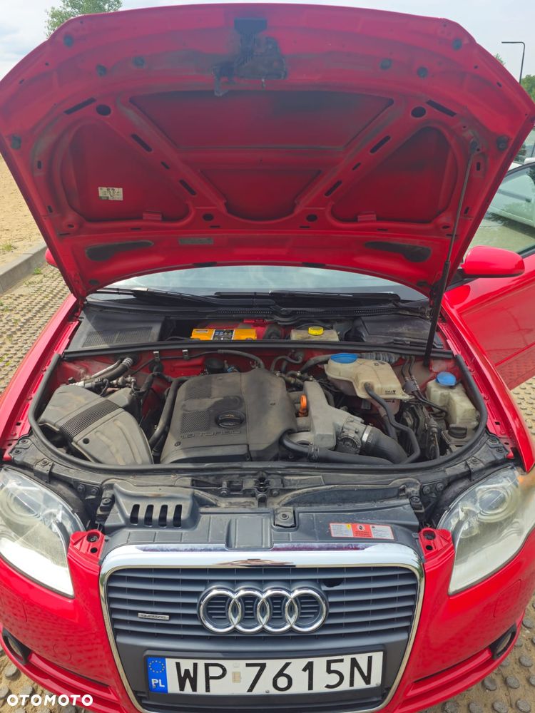 Audi A4 Limousine - 8