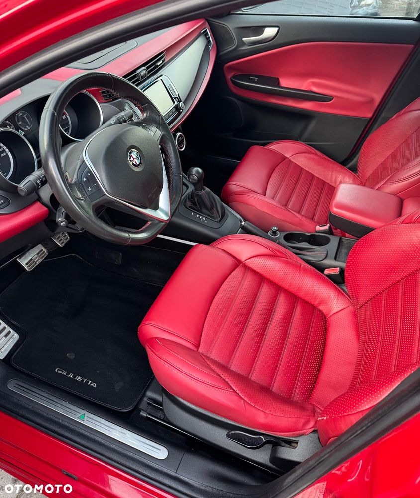 Alfa Romeo Giulietta 1750 TBi QV TCT - 5