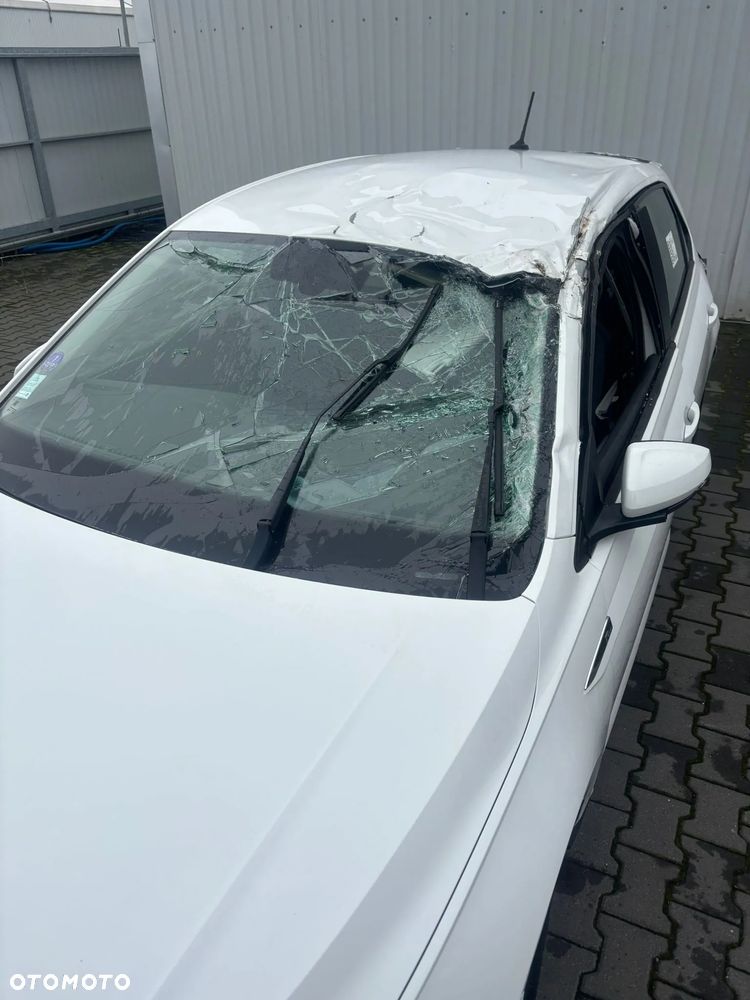 Volkswagen Polo 1.0 TSI Highline DSG - 1