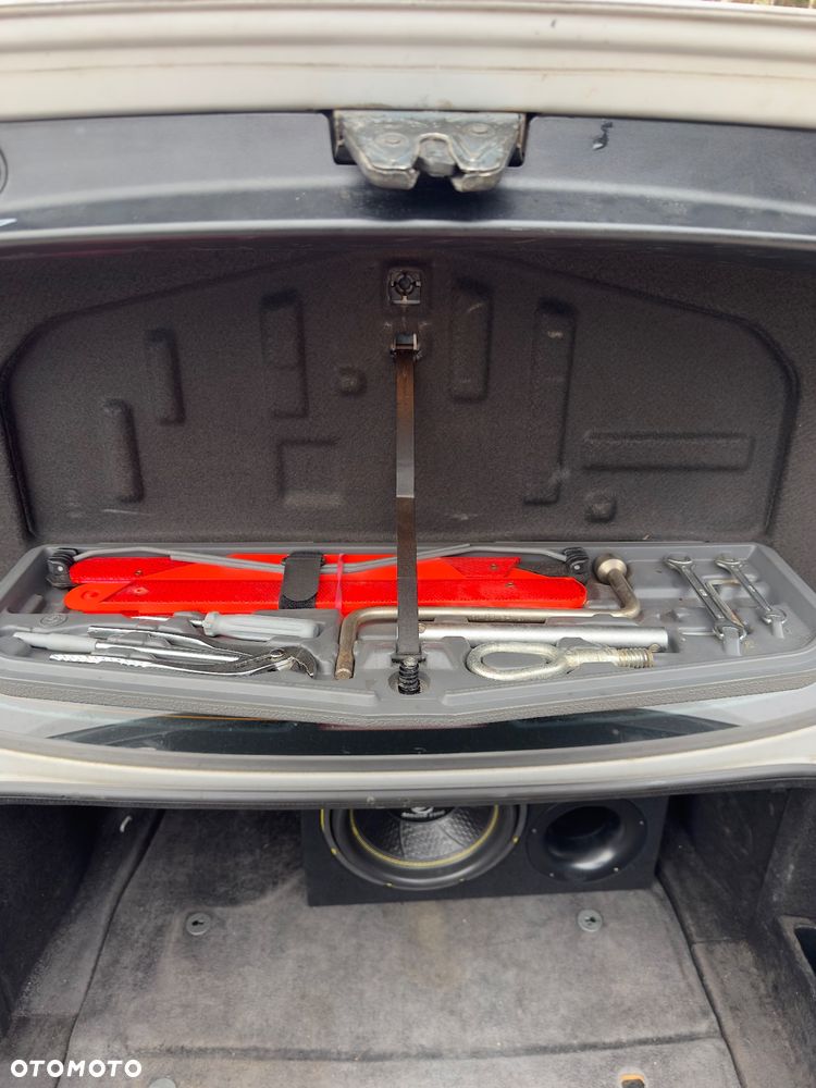 BMW Seria 5 528i - 10