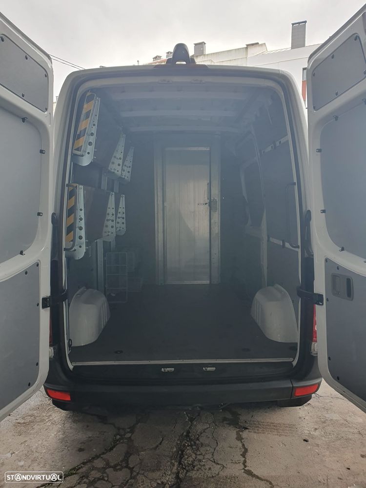 Mercedes-Benz 310 CDI - 9