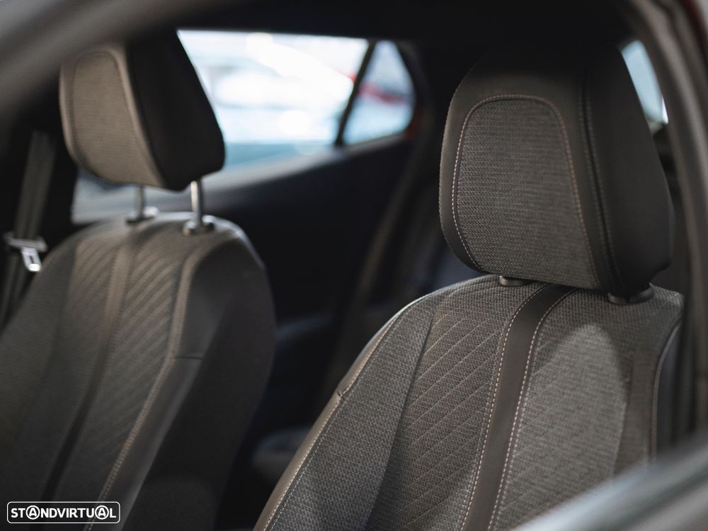Peugeot 2008 1.2 PureTech Allure Pack - 23