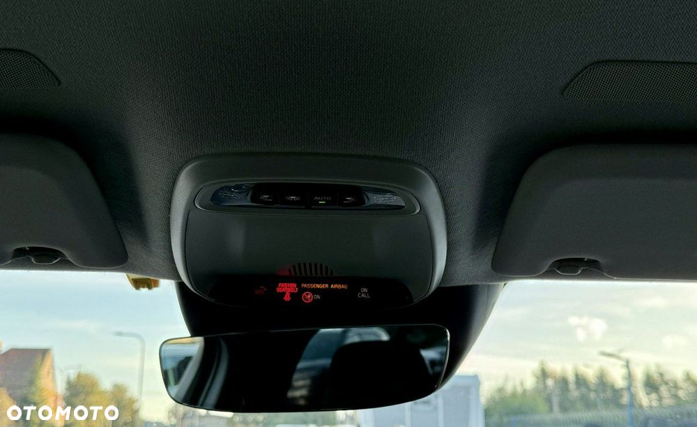 Volvo XC 40 D3 AWD Momentum Pro - 33