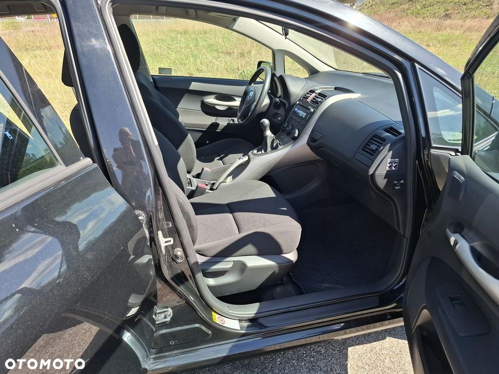 Toyota Auris 1.4 VVT-i Terra - 6