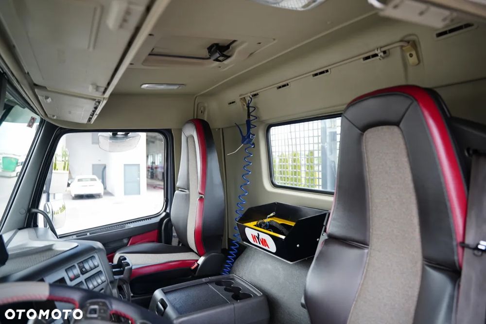 Volvo FMX 430 / SKRZYNIOWY- 7,15 M / HDS HYVA HC-183 / ROTATOR / WIDŁY DO PALET / PILOT - 29