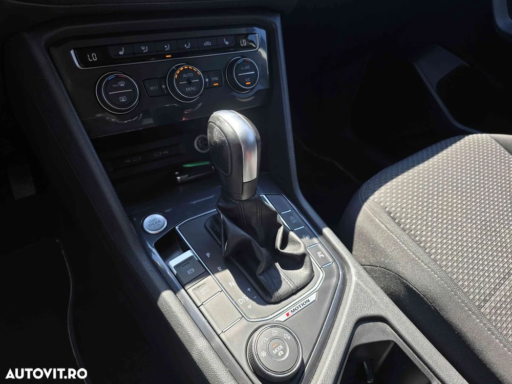 Volkswagen Tiguan - 14
