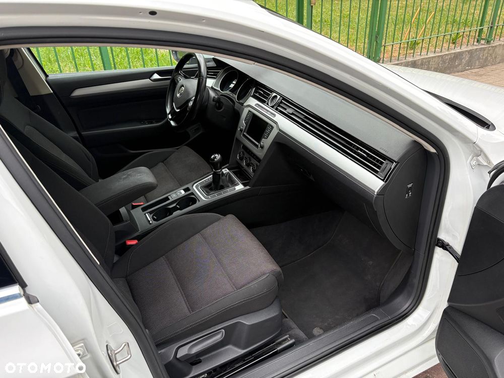 Volkswagen Passat 1.8 TSI BMT Comfortline - 7