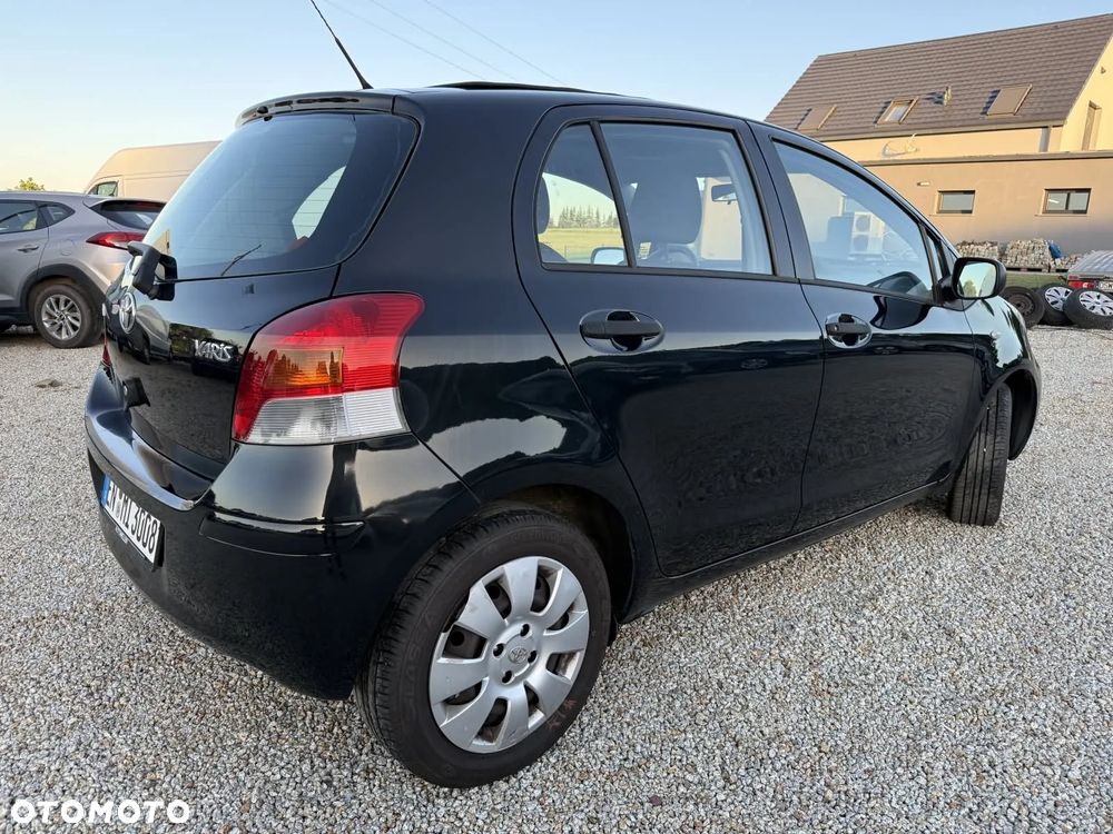 Toyota Yaris 1.0 VVT-i Cool - 5