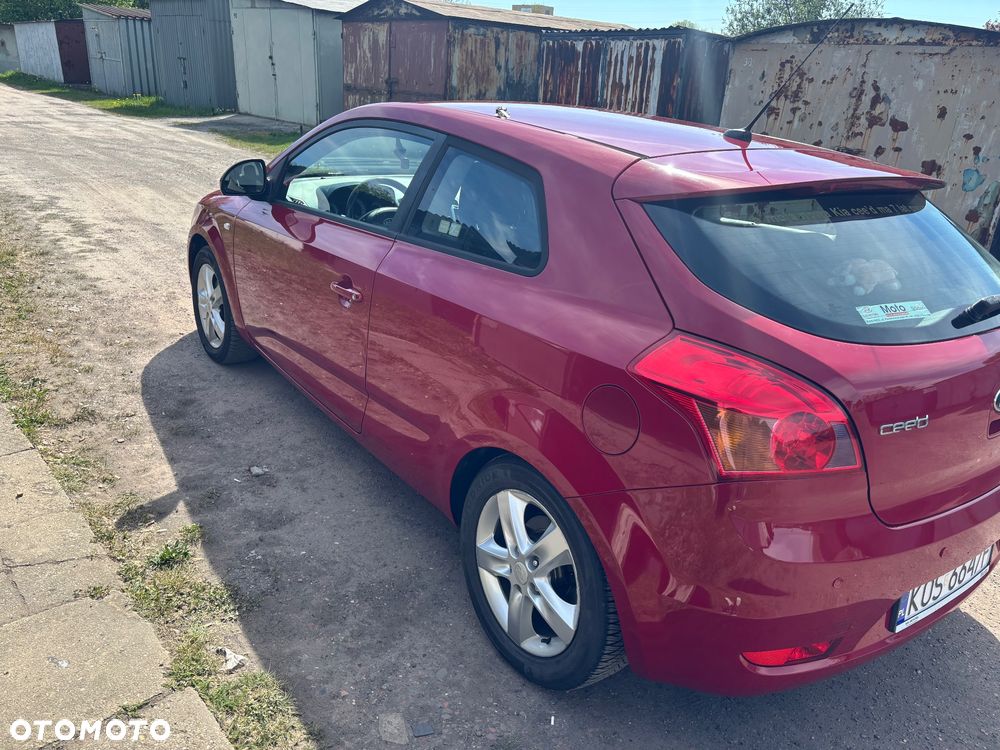 Kia Ceed 1.6 Comfort + - 2