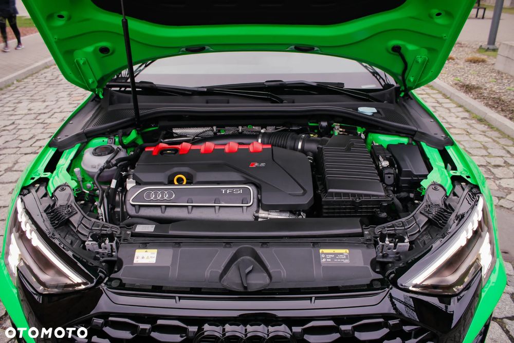 Audi RS3 Limousine - 14