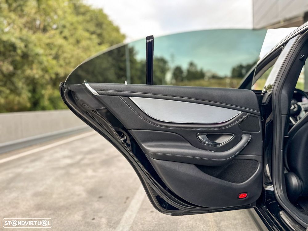 Mercedes-Benz CLS 300 d - 26