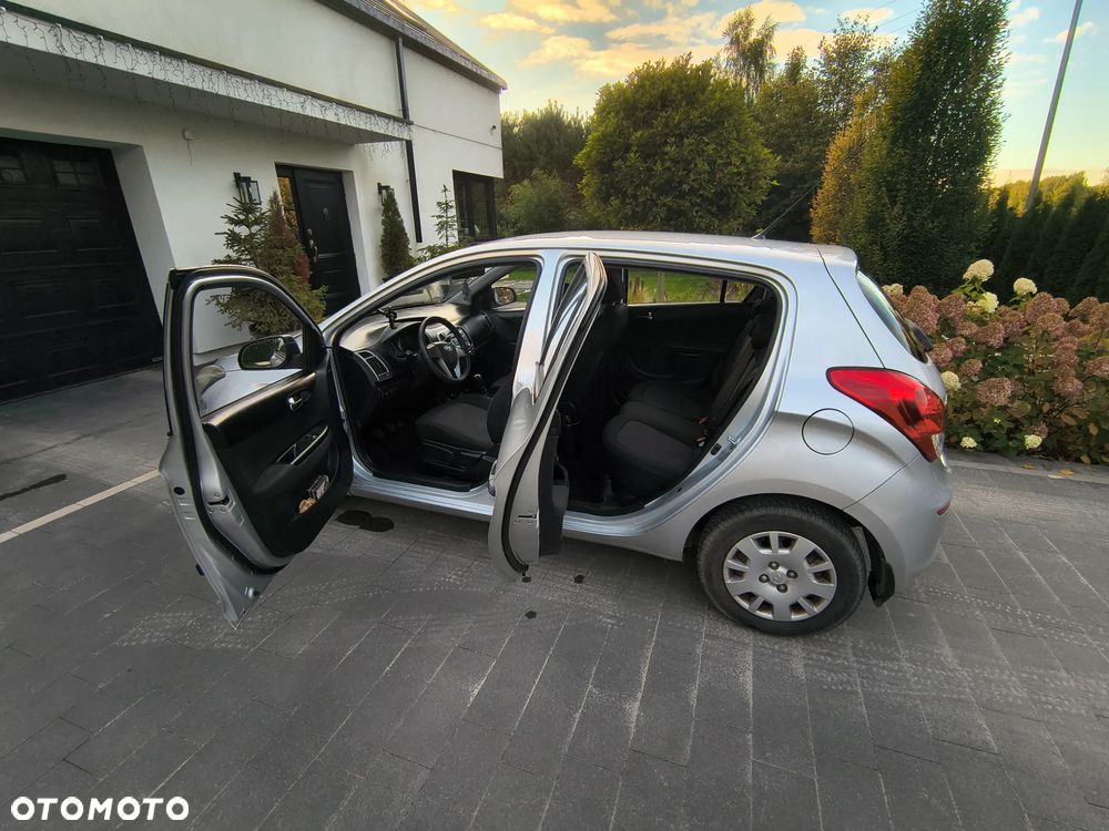 Hyundai i20 - 10