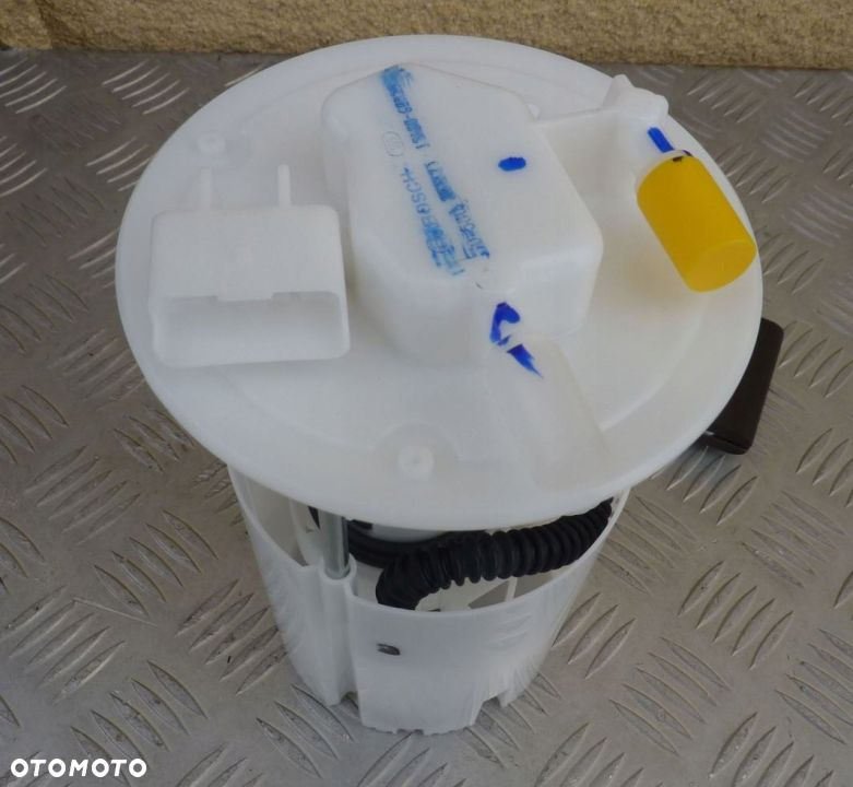 SUZUKI POMPA PALIWA 0580203123 15100-60m50 - 4