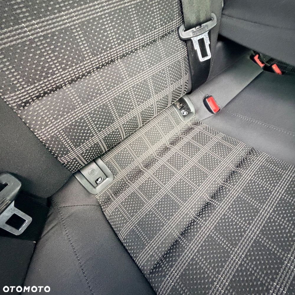 Audi A4 Avant - 13