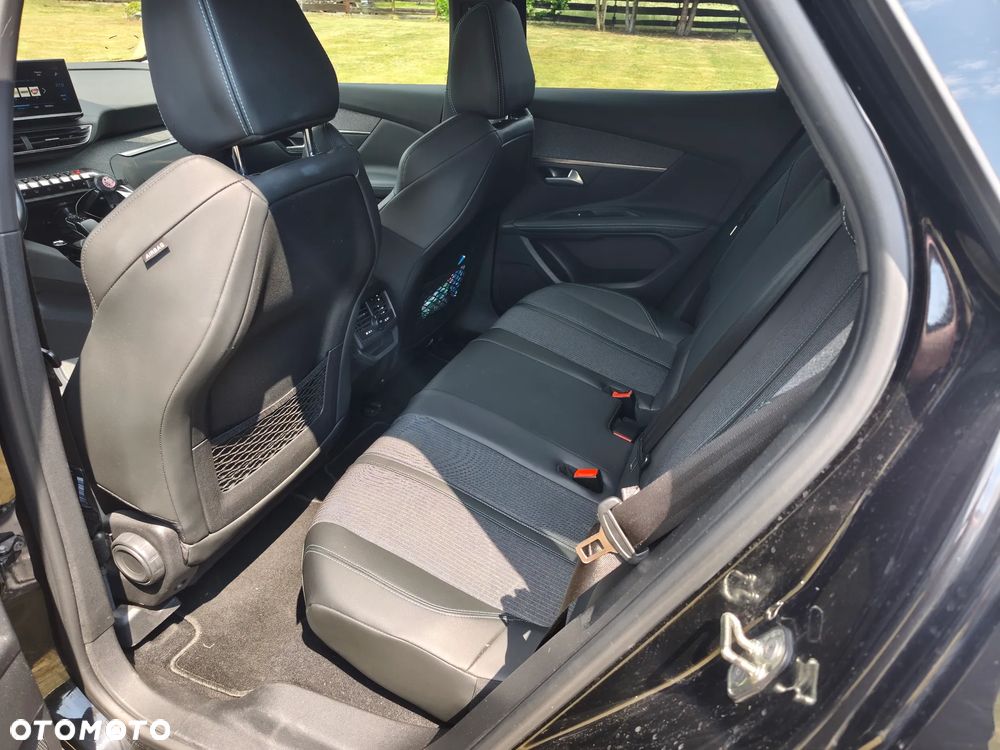 Peugeot 3008 BlueHDi 130 Stop & Start EAT8 Allure - 5
