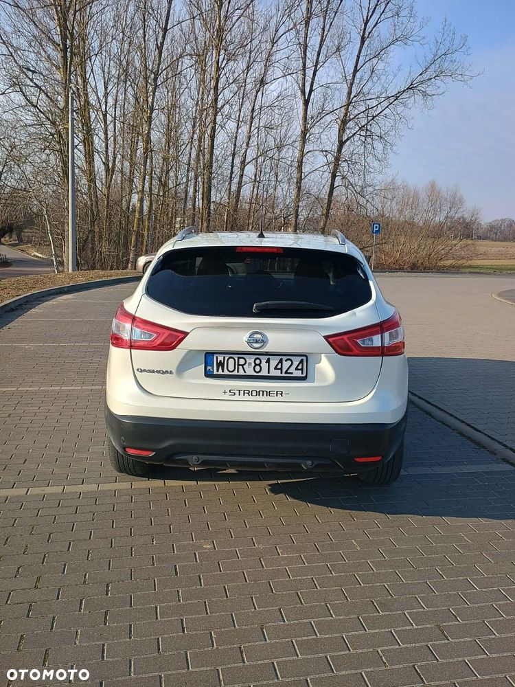 Nissan Qashqai 1.6 DCi Xtronic TEKNA - 5