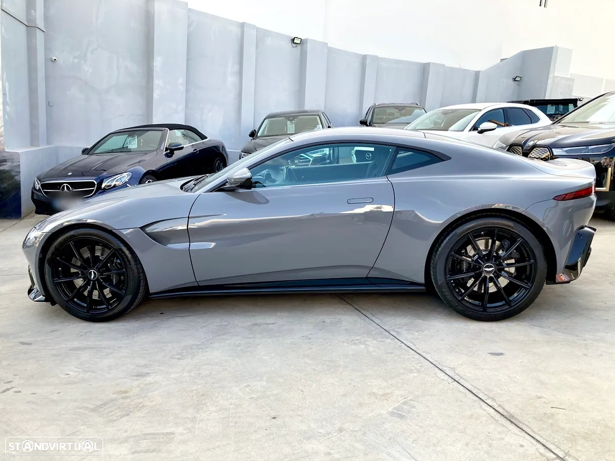 Aston Martin Vantage Coupe V8 - 6