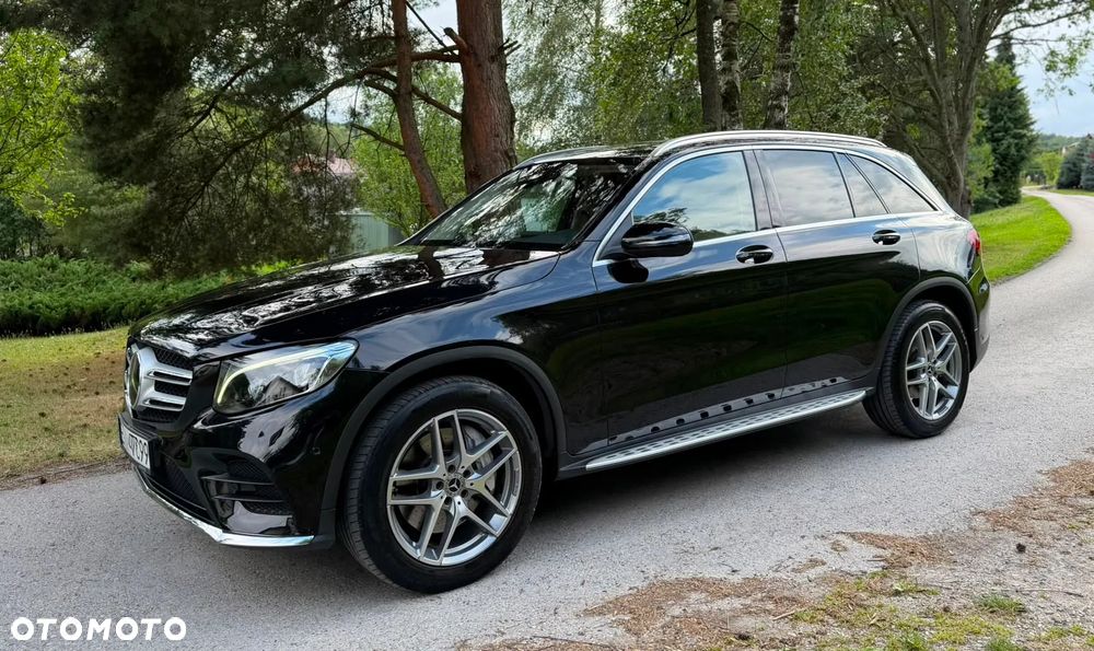 Mercedes-Benz GLC 250 4Matic 9G-TRONIC AMG Line - 1