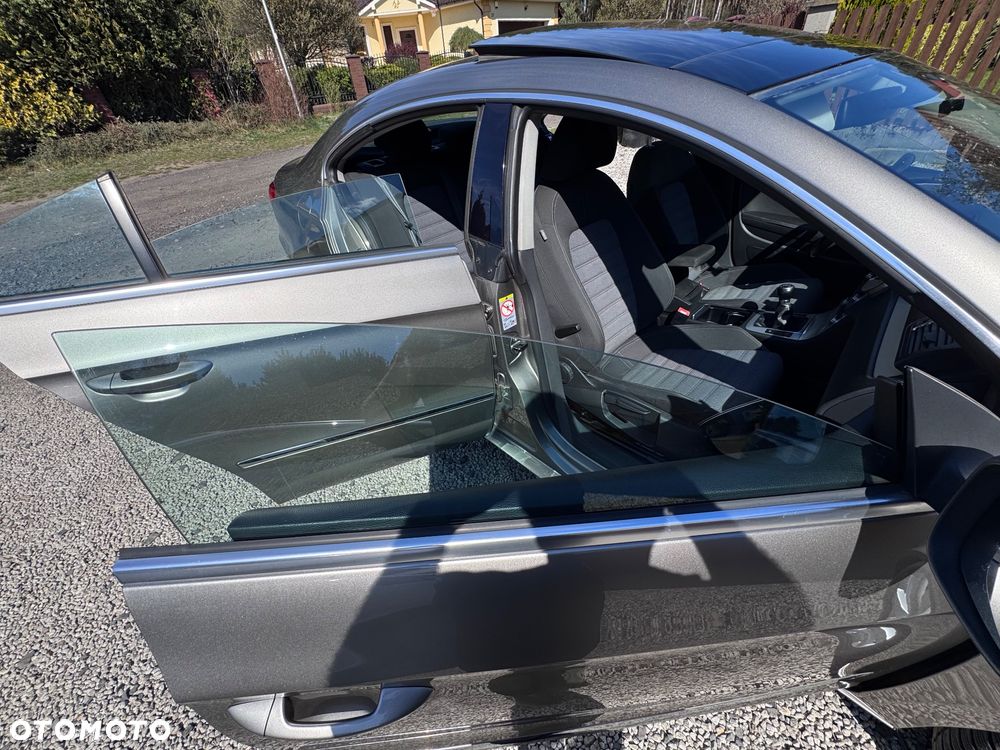 Volkswagen Passat CC 2.0 TDI BlueMotion Technology Exclusive - 9