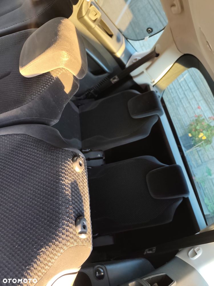 Citroën C4 Picasso - 8