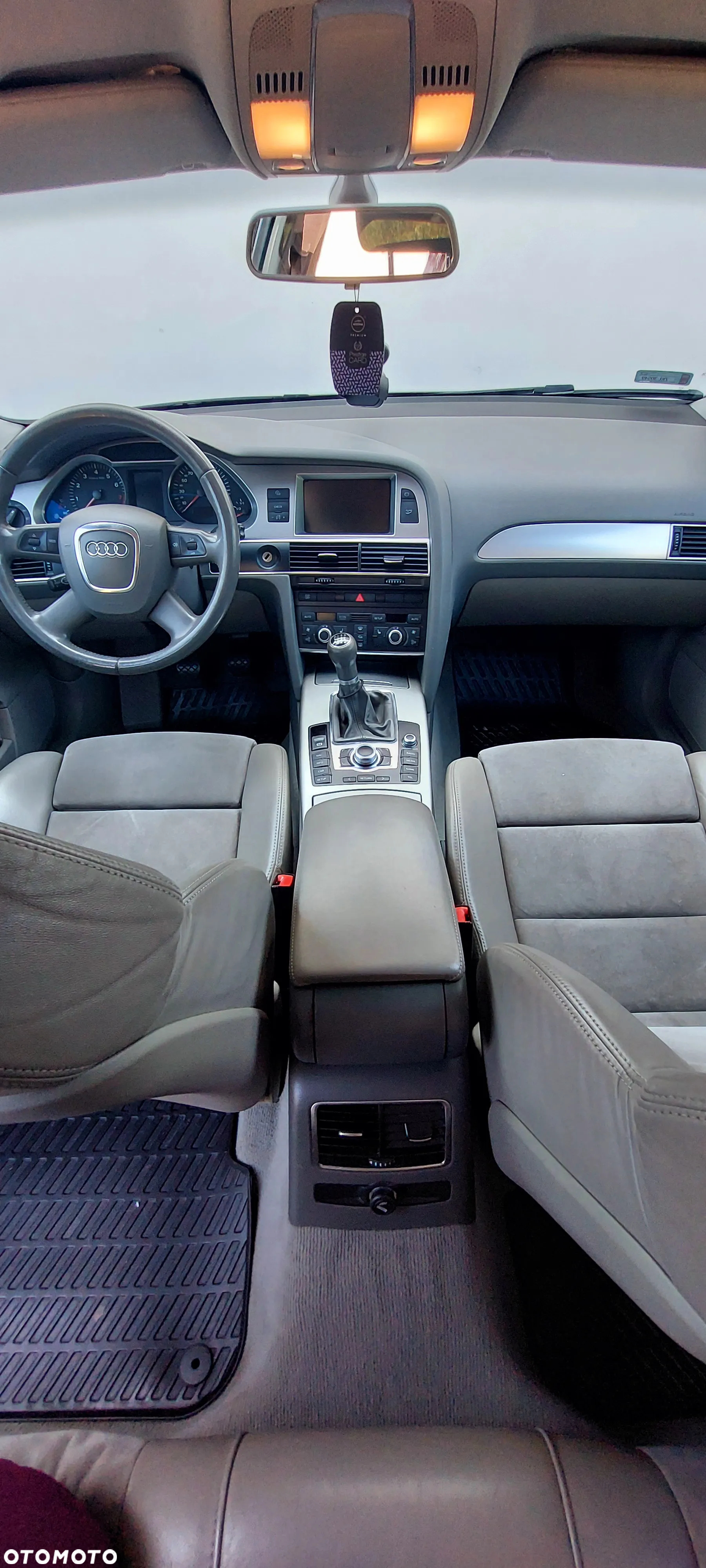 Audi A6 2.4 - 5