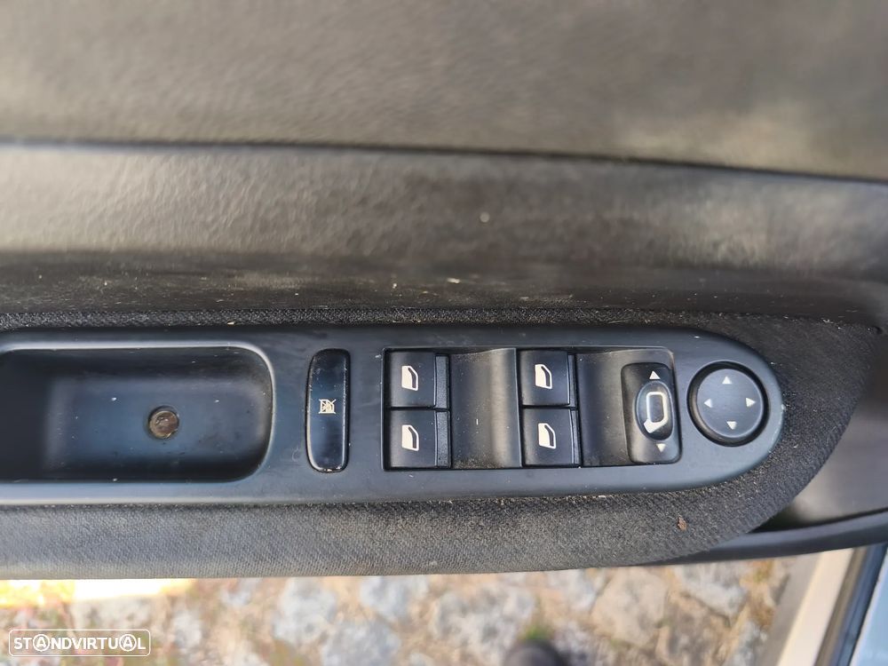 Peugeot 307 SW 2.0 HDi 136 Cuir - 7