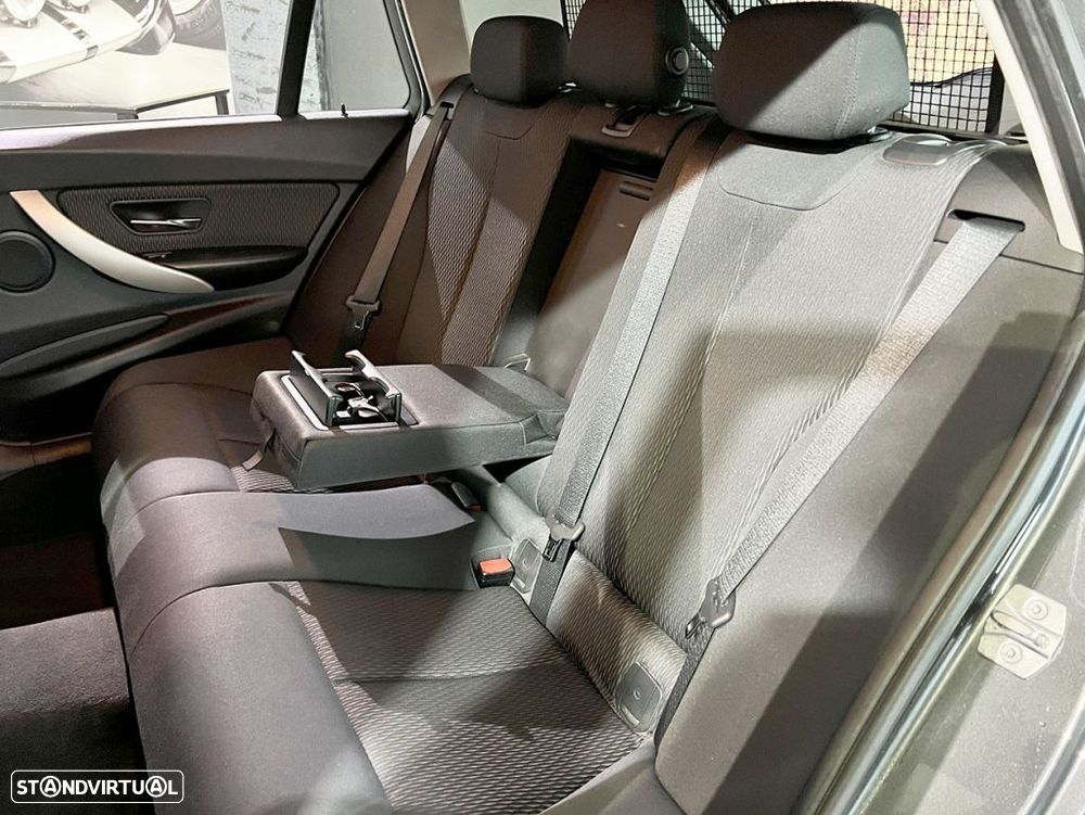 BMW 320 d Touring ED Advantage - 19
