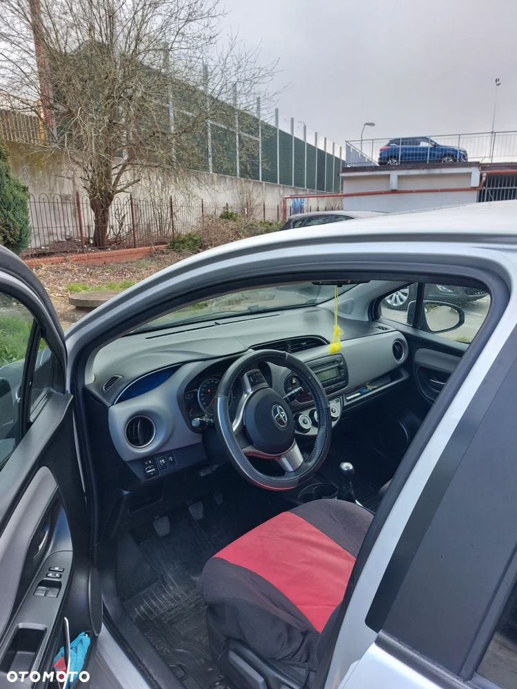 Toyota Yaris 1.0 Active - 8