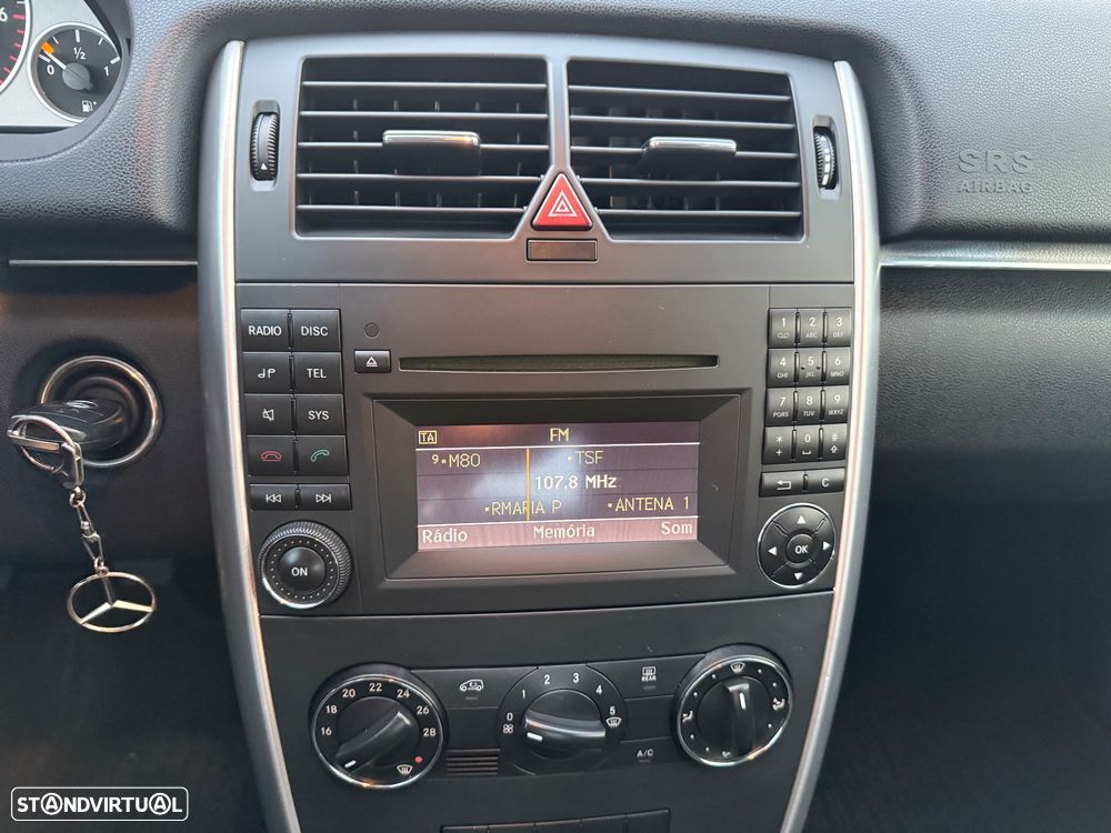 Mercedes-Benz A 160 Elegance BlueEfficiency - 22