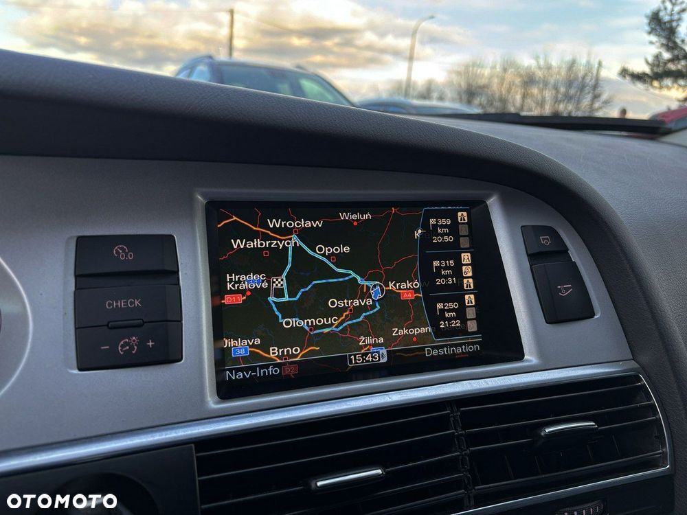 Audi A6 Avant - 17