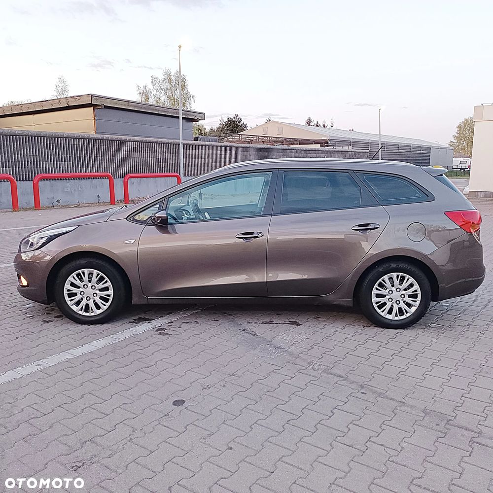 Kia Ceed 1.4 CVVT Attract - 14