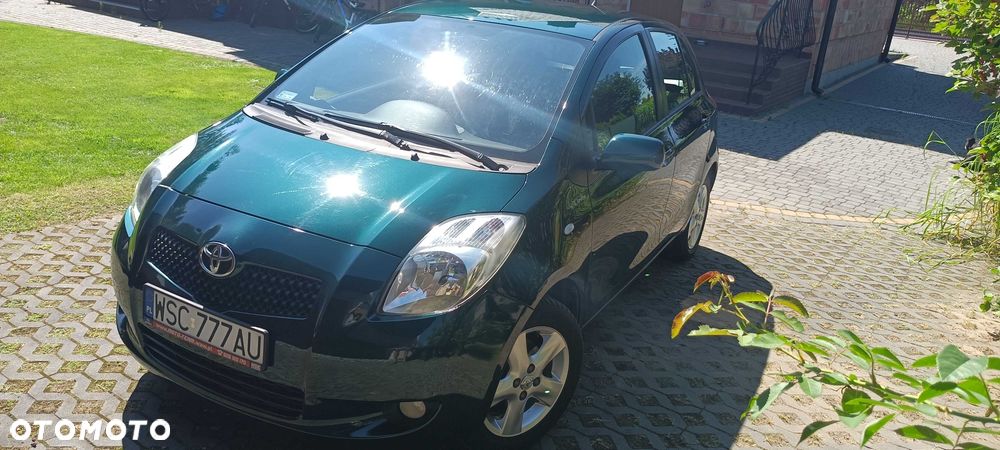 Toyota Yaris - 2