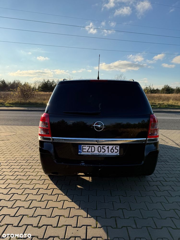 Opel Zafira 1.8 Family - 8
