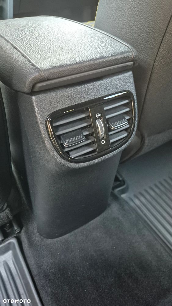 Kia XCeed 1.4 T-GDI L Business Line DCT - 35