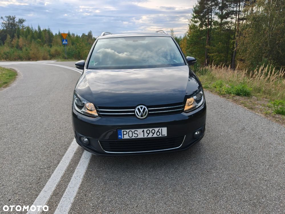 Volkswagen Touran 2013 photo 2
