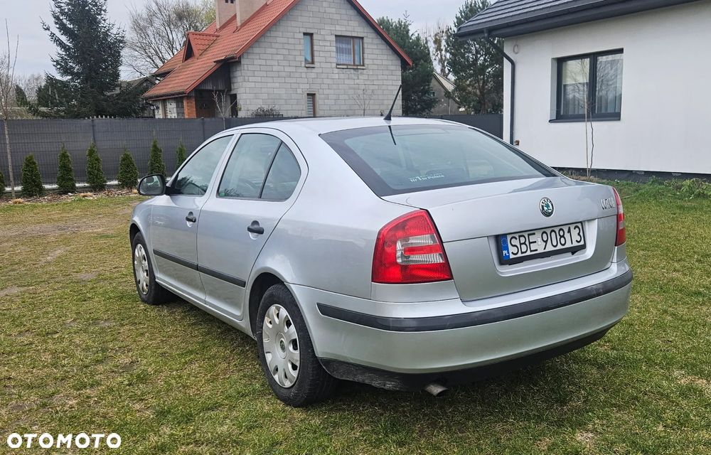 Skoda Octavia 1.6 Ambition - 2