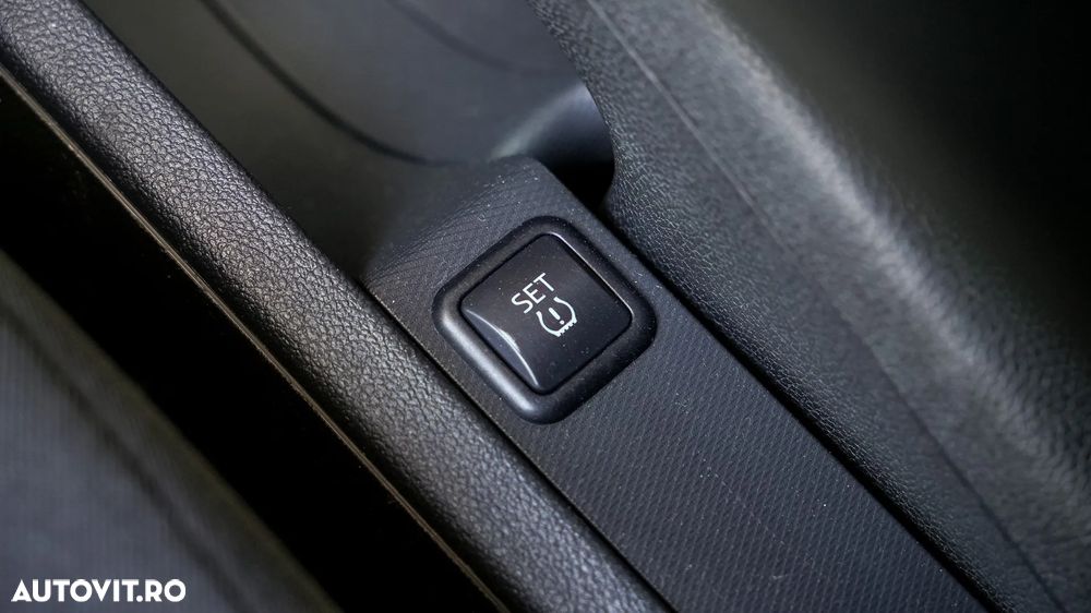 Skoda RAPID 1.4 TDI Ambition - 15