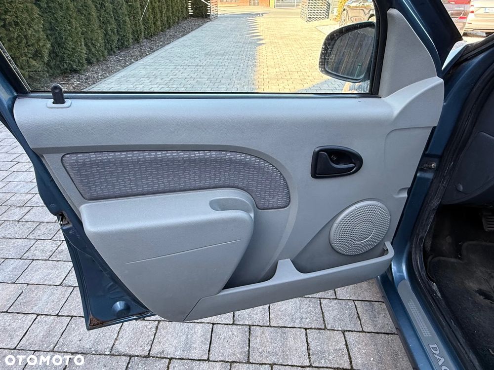 Dacia Logan 1.6 16V Laureate Euro5 - 14